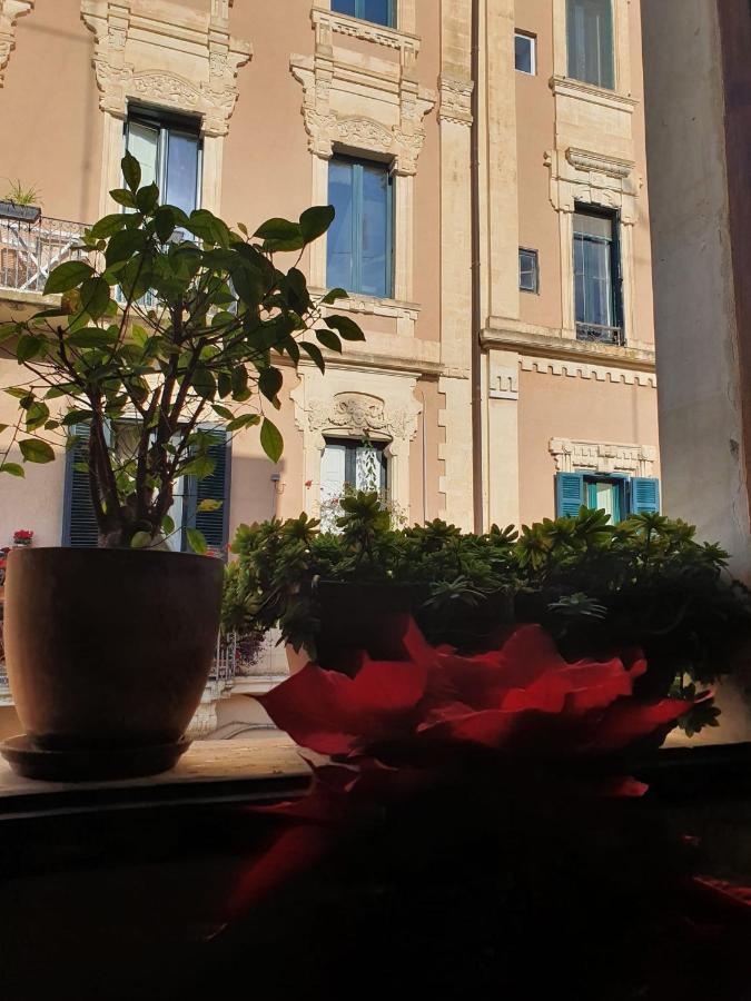 B&B Piazzetta Verdi เลชเช ภายนอก รูปภาพ